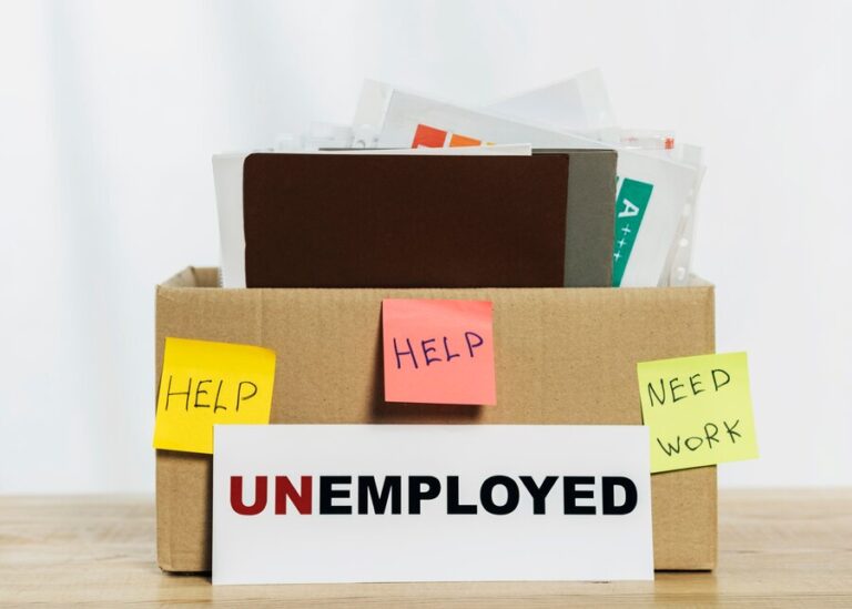 arrangement-with-box-unemployed-sign_23-2148773986